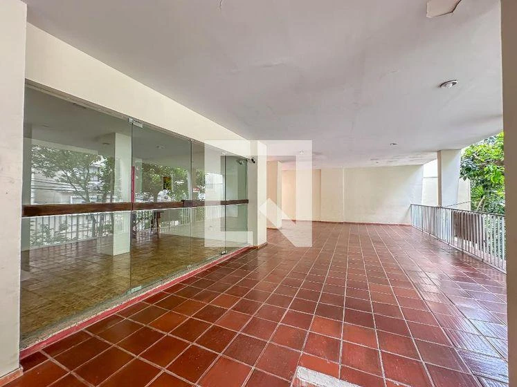 2-bedroom apartment with a mountain view — photo 6