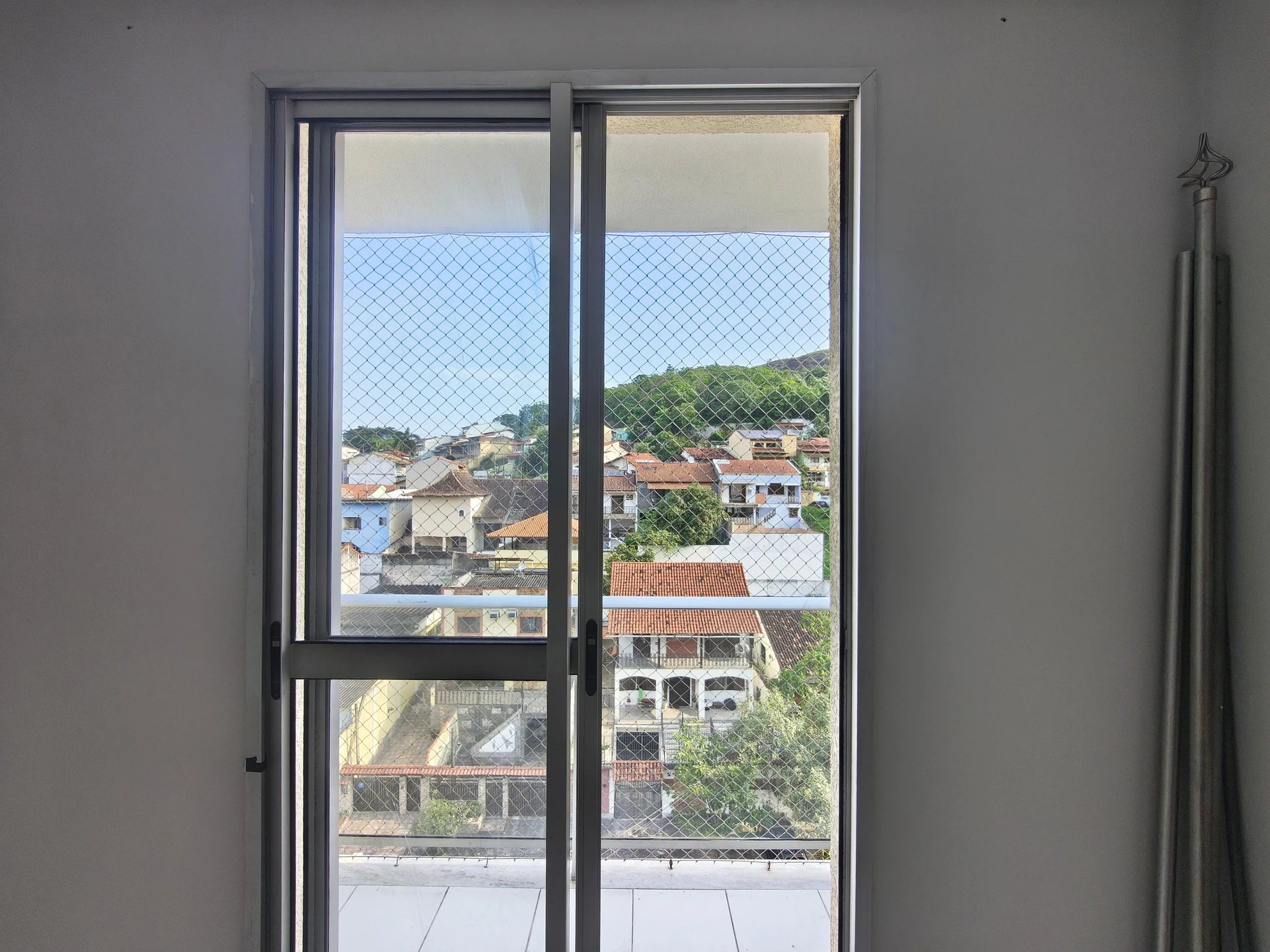 Mountain view in a 2-bedroom apartment, 52 m² — photo 16