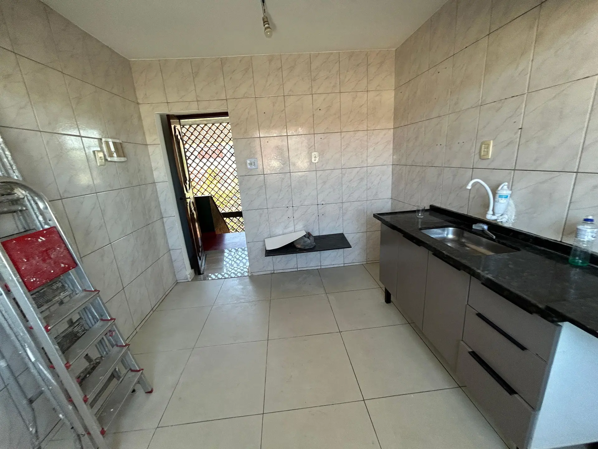Unfurnished 3-bedroom apartment with 2 baths, no parking — photo 8