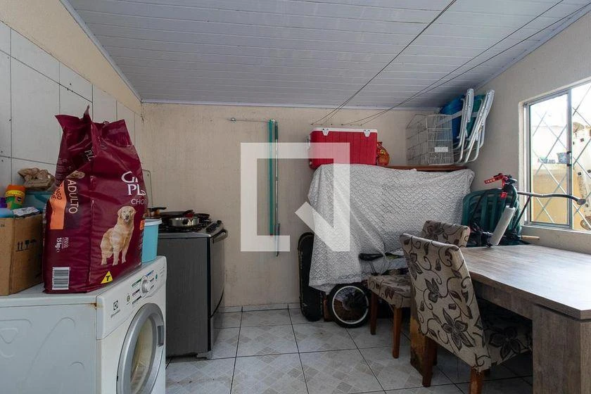 3-bedroom house with a bathtub in Curitiba — photo 33