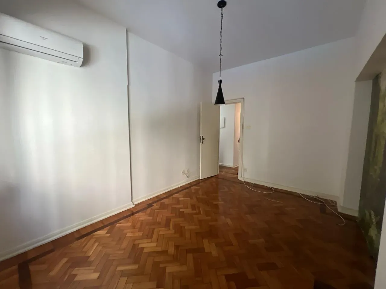 Apartamento sem mobília com 3 quartos e fogão a gás — photo 21