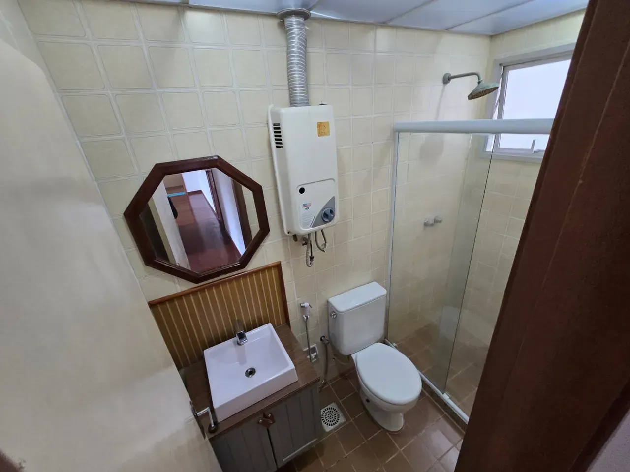 Apartamento de 2 quartos com cozinha fechada e 60 m² — photo 15