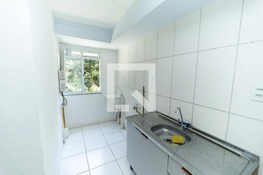 2-bedroom apartment in a building with a gym — photo 7