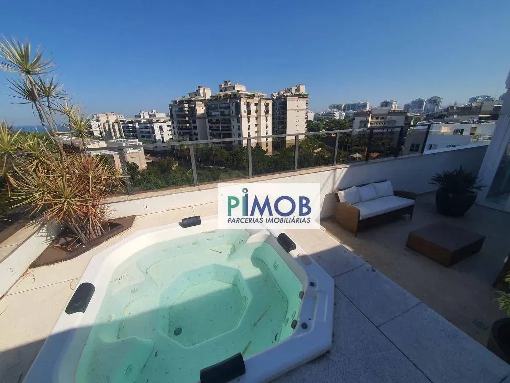 Furnished penthouse with 4 bedrooms and jacuzzi — photo 32