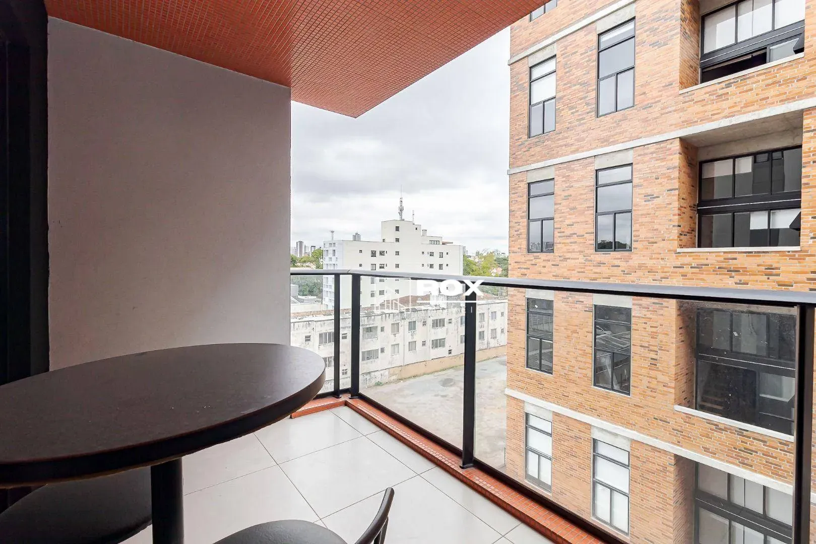 Apartamento de 2 dormitorios con balcón y parrilla — photo 21