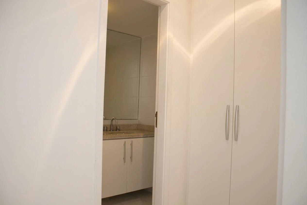 2-bedroom apartment with a glass-enclosed balcony — photo 35