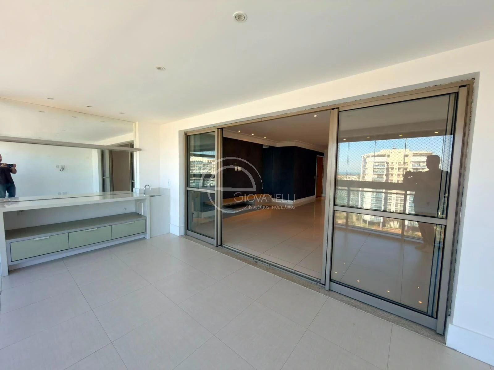 Apartamento de 4 suítes com 233 m² e 3 vagas — photo 13