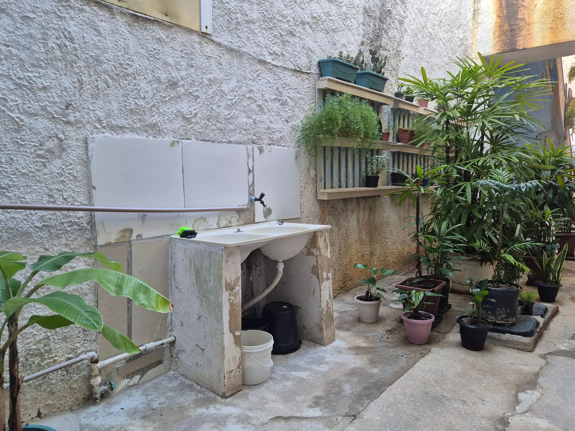 Studio with 1 bedroom and en-suite bathroom, no parking — photo 14