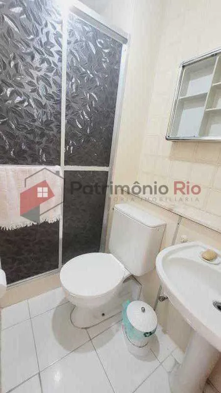 2-bedroom apartment in a building with a pool — photo 29