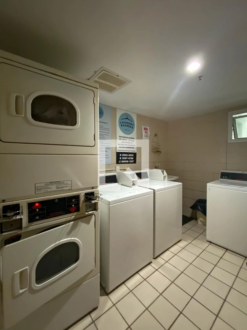 Furnished 1-bedroom apartment with a balcony — photo 21