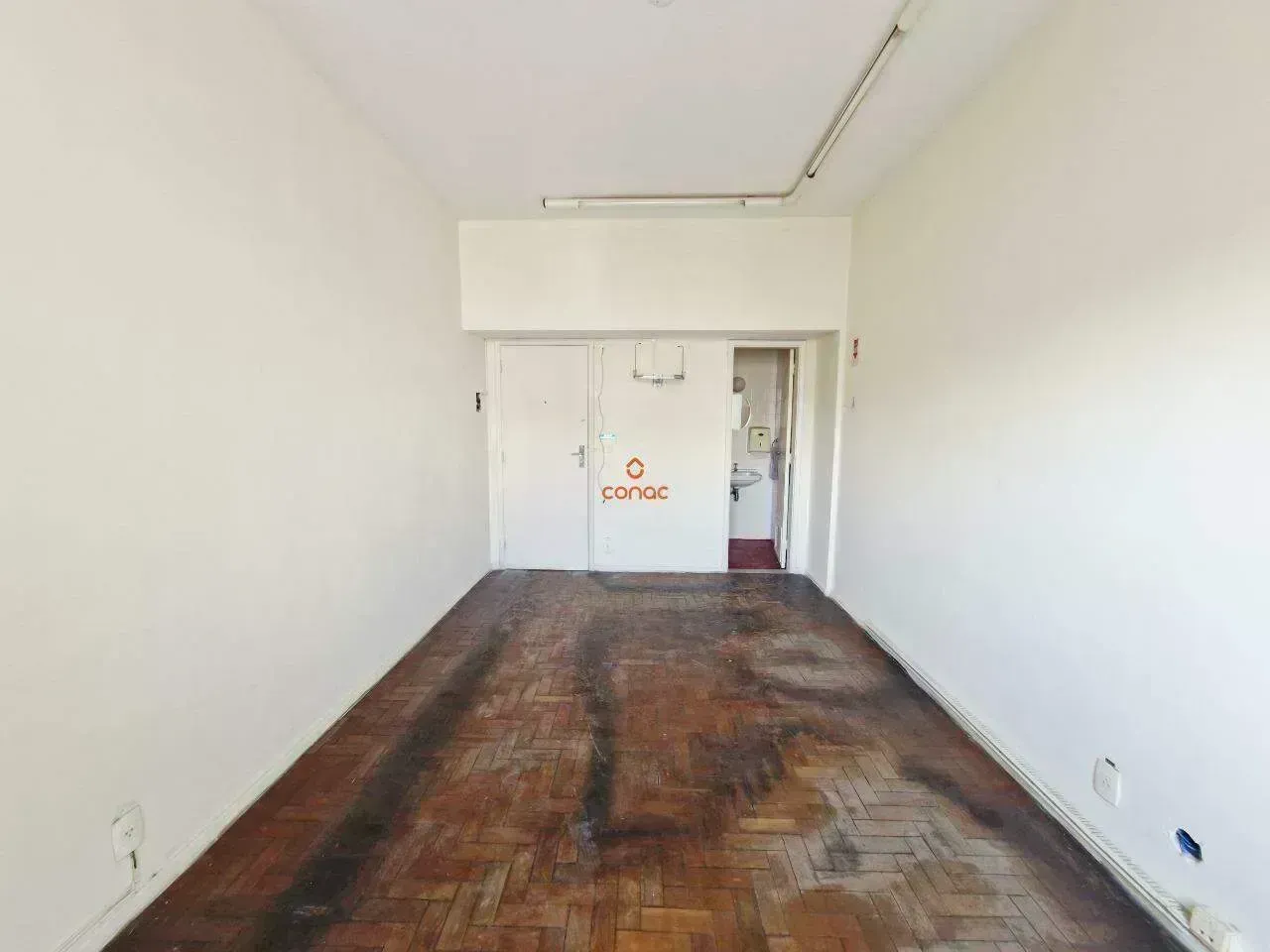 19 m² apartment with air conditioning and 1 bedroom — photo 12