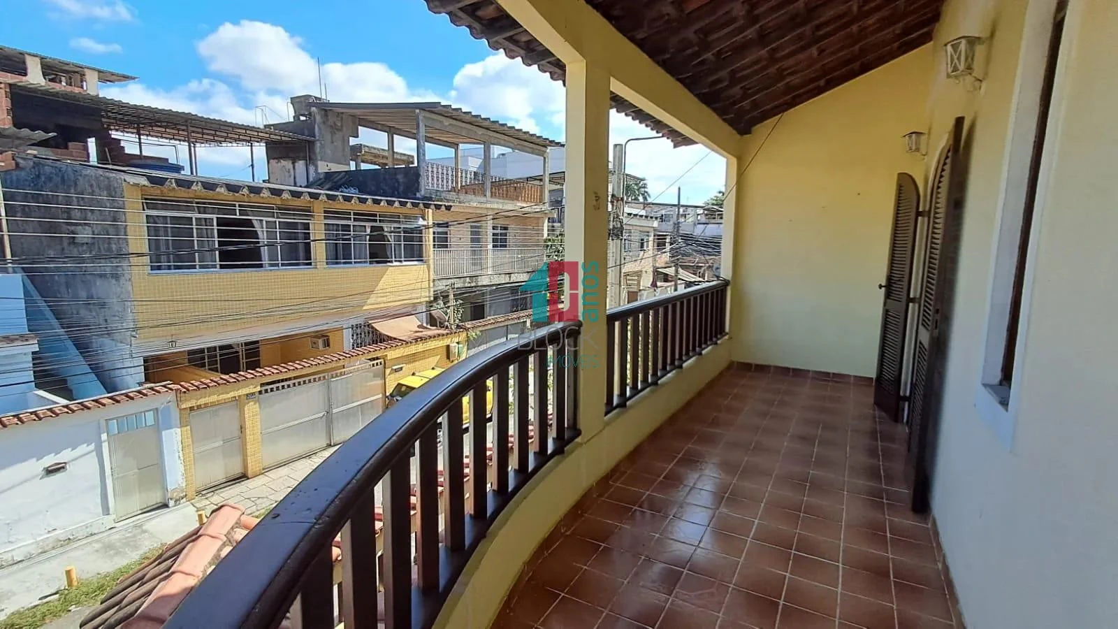 House with 3 bedrooms, balcony and private garden — photo 10