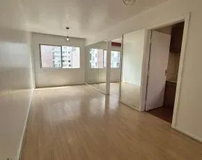 Apartamento com piso de madeira ou laminado, Centro — photo 7