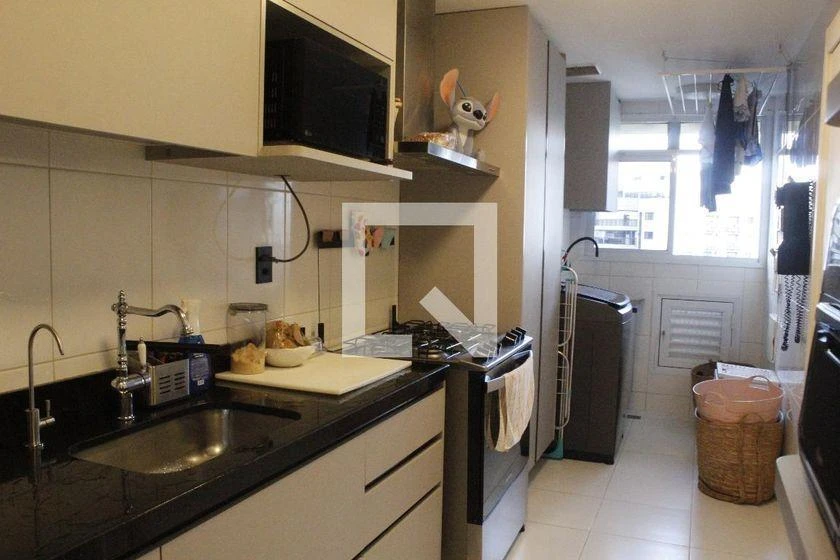 Furnished apartment, 115 m², with a glass-enclosed balcony — photo 25