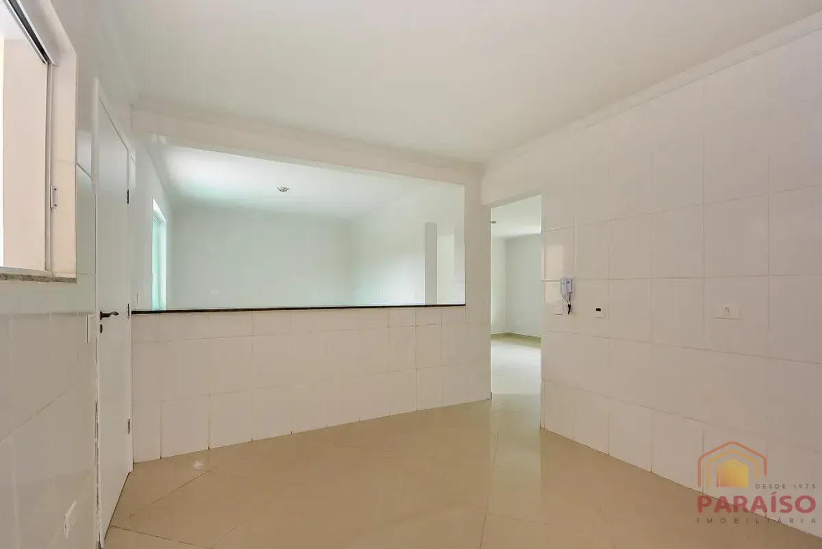 House with 3 bedrooms, balcony and 3 parking spaces — photo 29