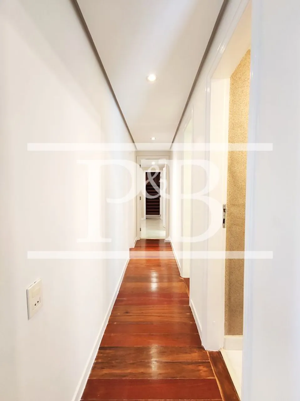 Apartamento com 3 dormitórios e 215 m² com 3 vagas — photo 18