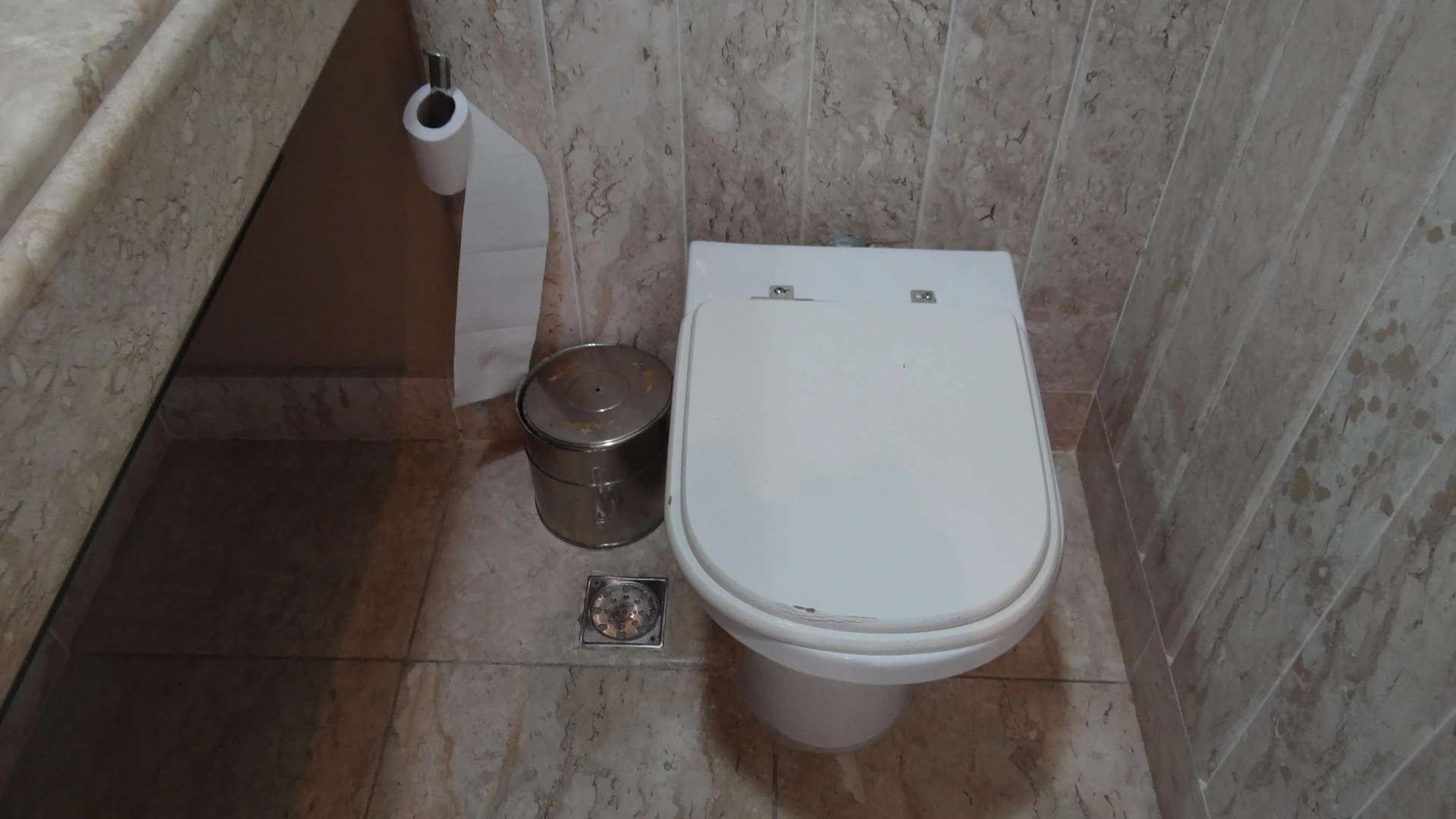 Apartamento sin amueblar con 3 dormitorios y balcón — photo 22