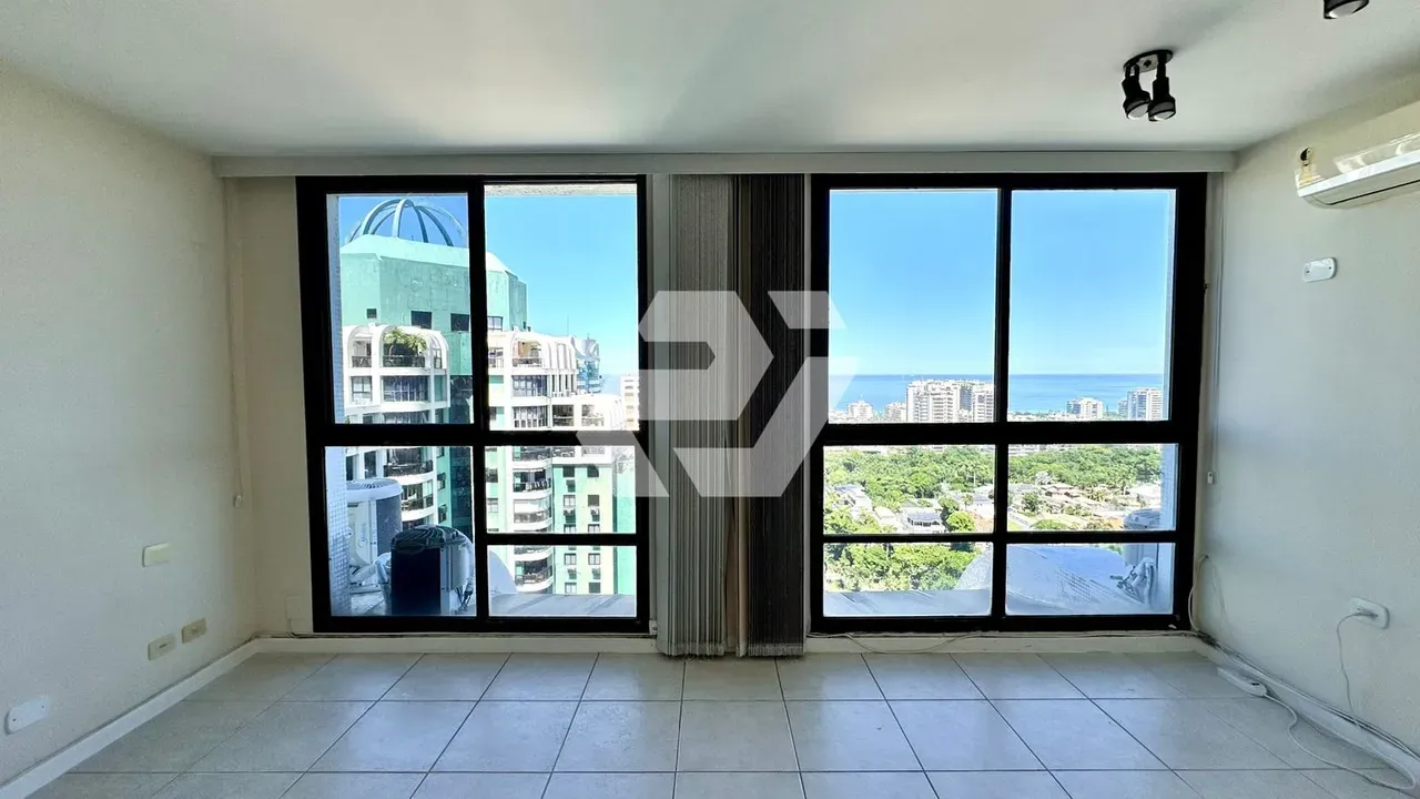 Apartment with 3 bedrooms, 5 bathrooms and balcony — photo 12