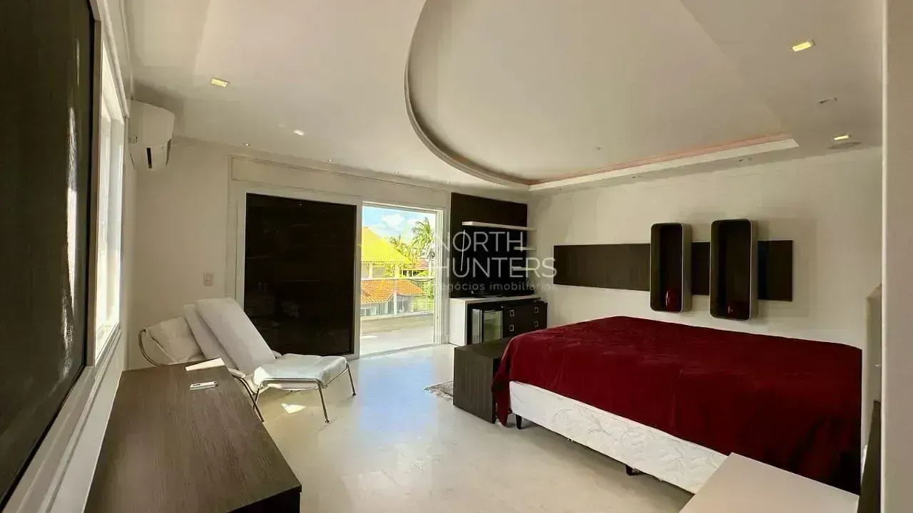 Furnished house with 9 bedrooms and a gas open kitchen — photo 27