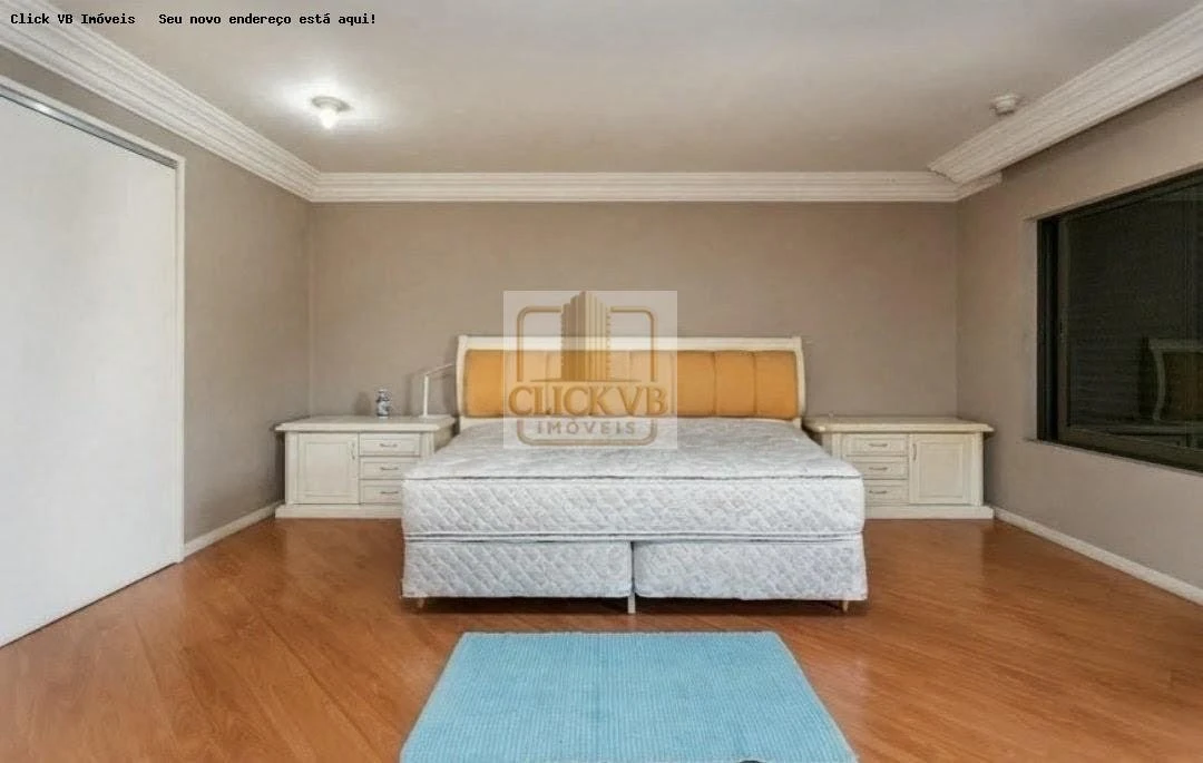 4-bedroom house with floor-to-ceiling windows in Curitiba — photo 4