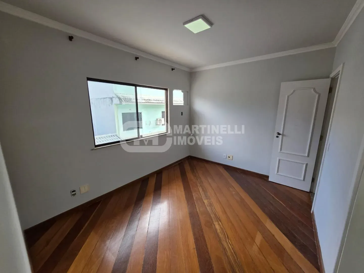 House, 267 m², with a grill on the balcony — photo 19