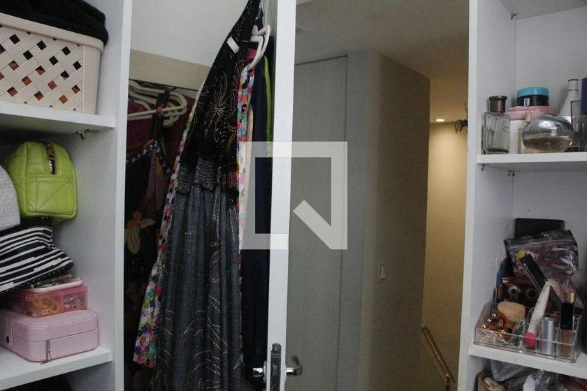 Casa em condomínio com 4 quartos e 117 m² — photo 36