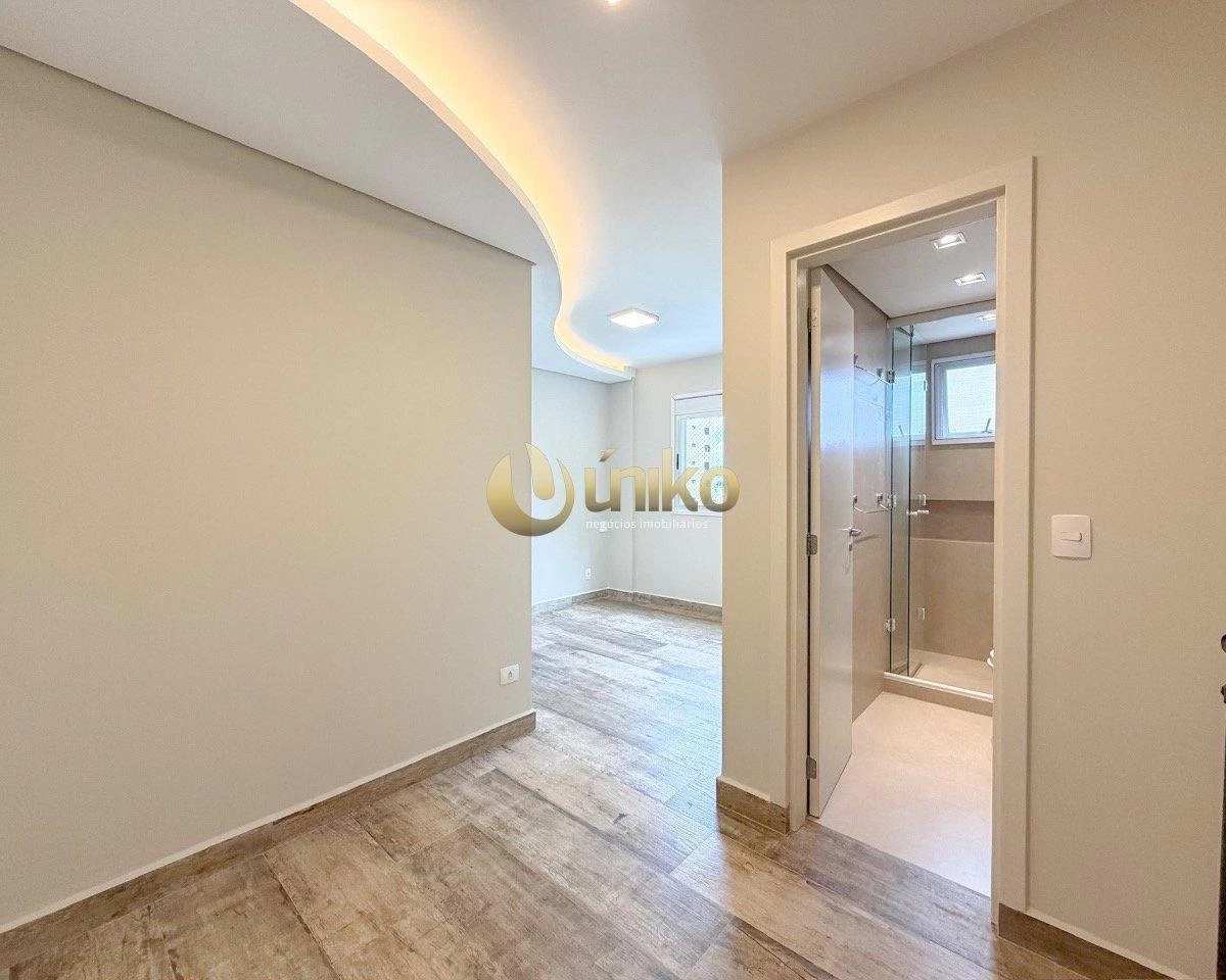 3-bedroom apartment with a washing machine in Curitiba — photo 22