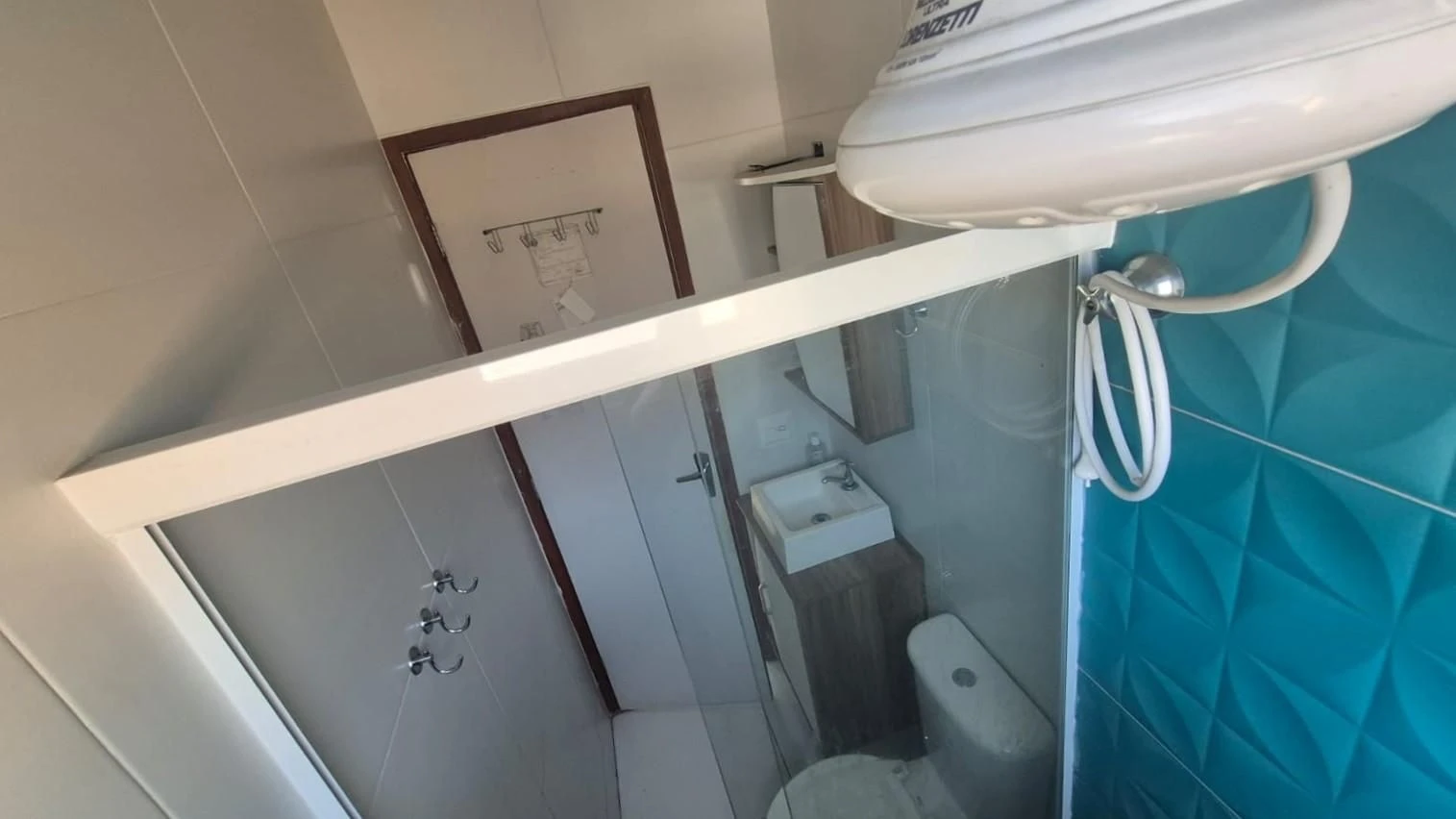 Apartamento sem mobília com 2 quartos e box de vidro — photo 12