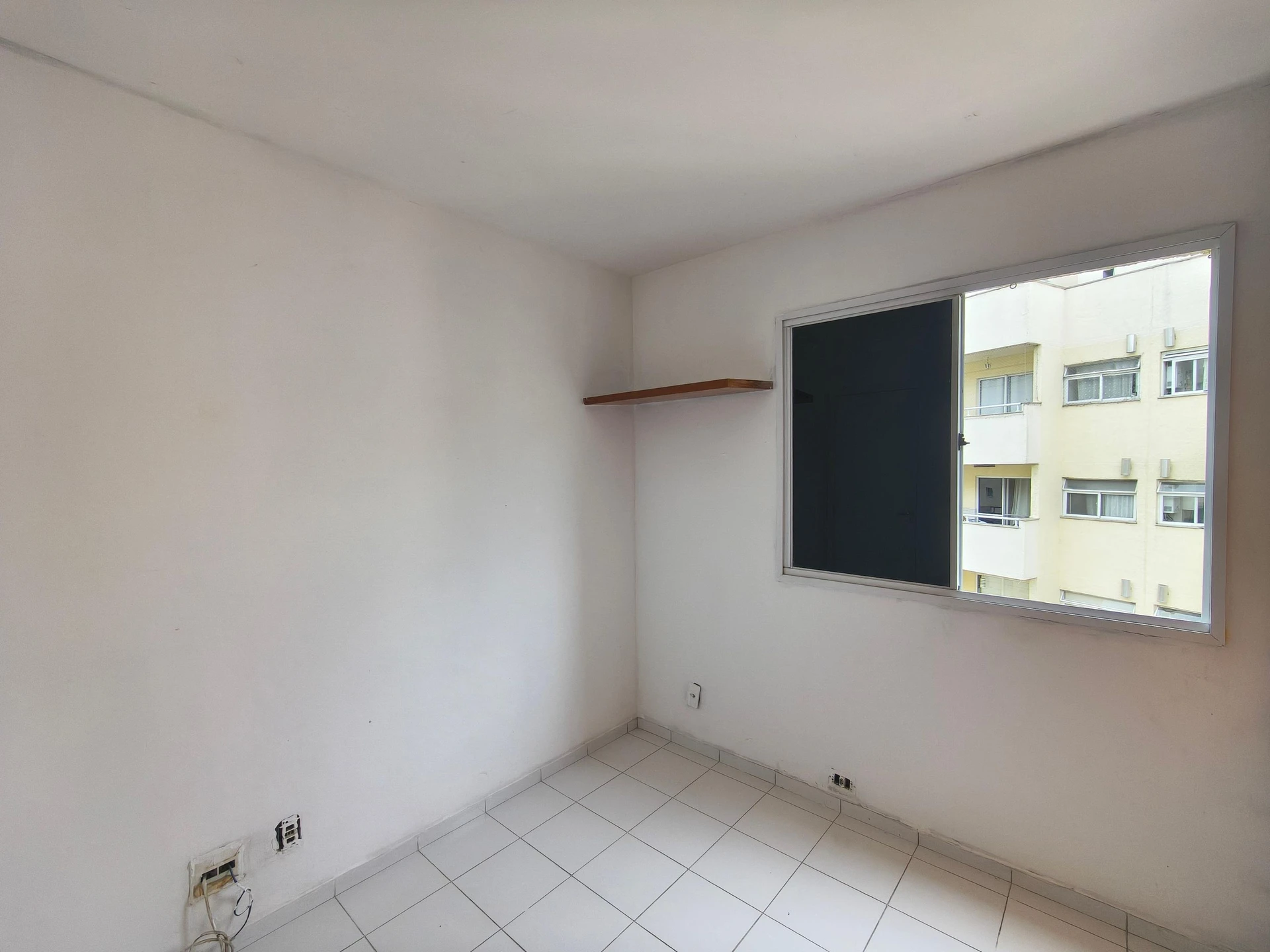 2-bedroom apartment in a building with a gym — photo 30