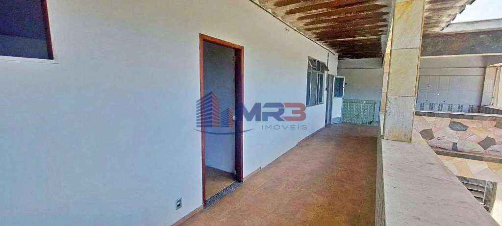 540 m² House with 4 bedrooms and 5 parking spaces — photo 30