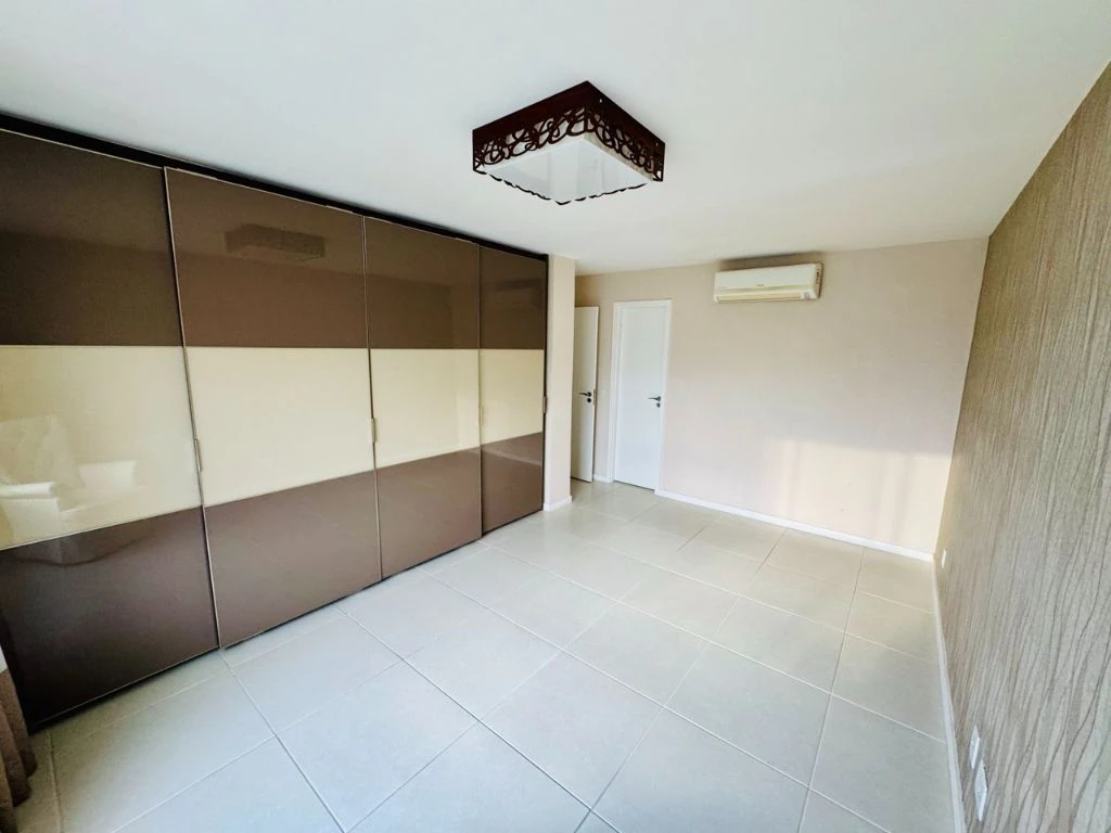 Furnished 3-bedroom apartment with an outdoor pool — photo 22