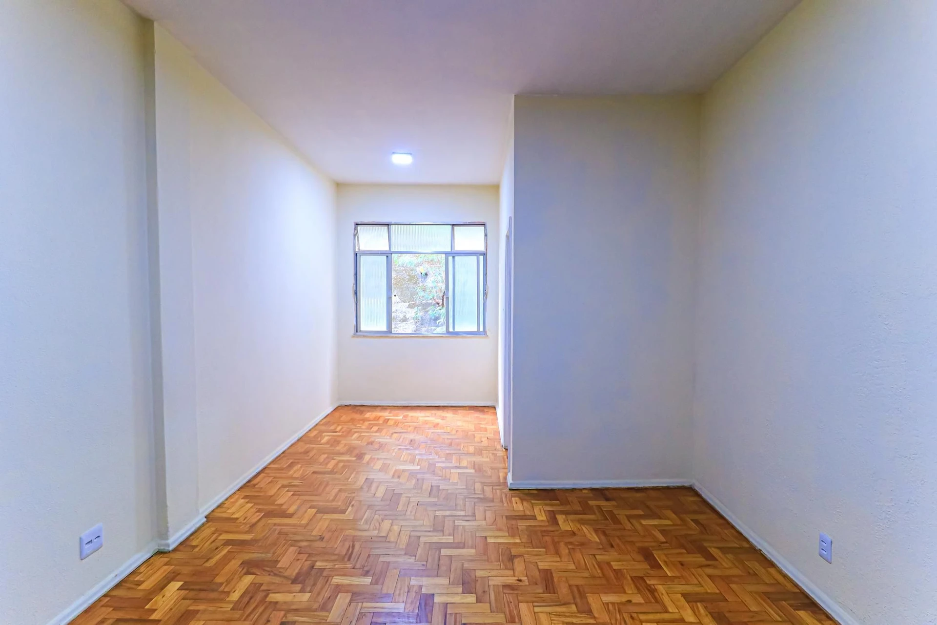 Apartamento de 2 dormitorios con cocina independiente — photo 14