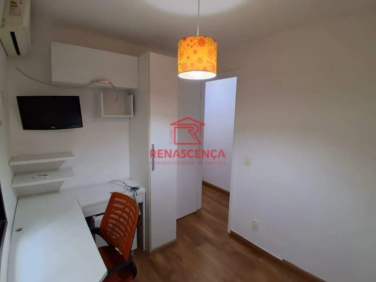 3-bedroom apartment with 3 bathrooms and a balcony — photo 6