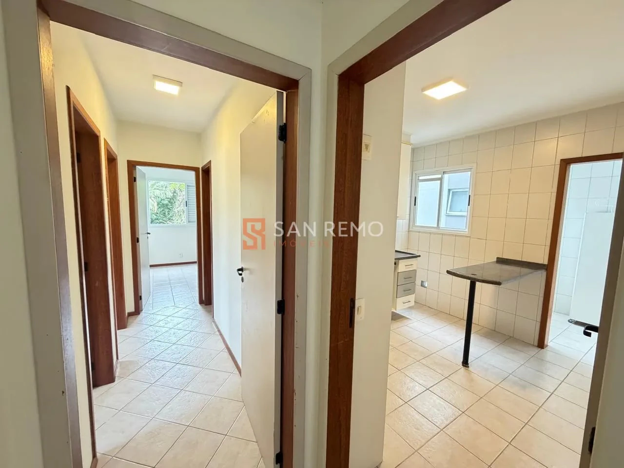 Glass-enclosed balcony in a 3-bedroom apartment, 92 m² — photo 24