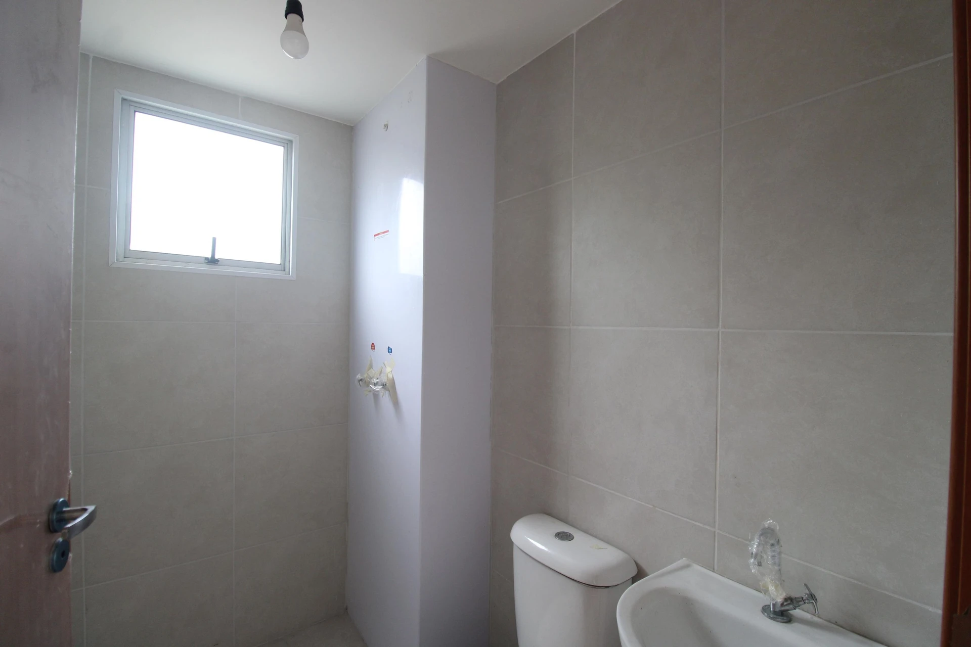 Apartamento de 2 quartos em condomínio com piscina — photo 23