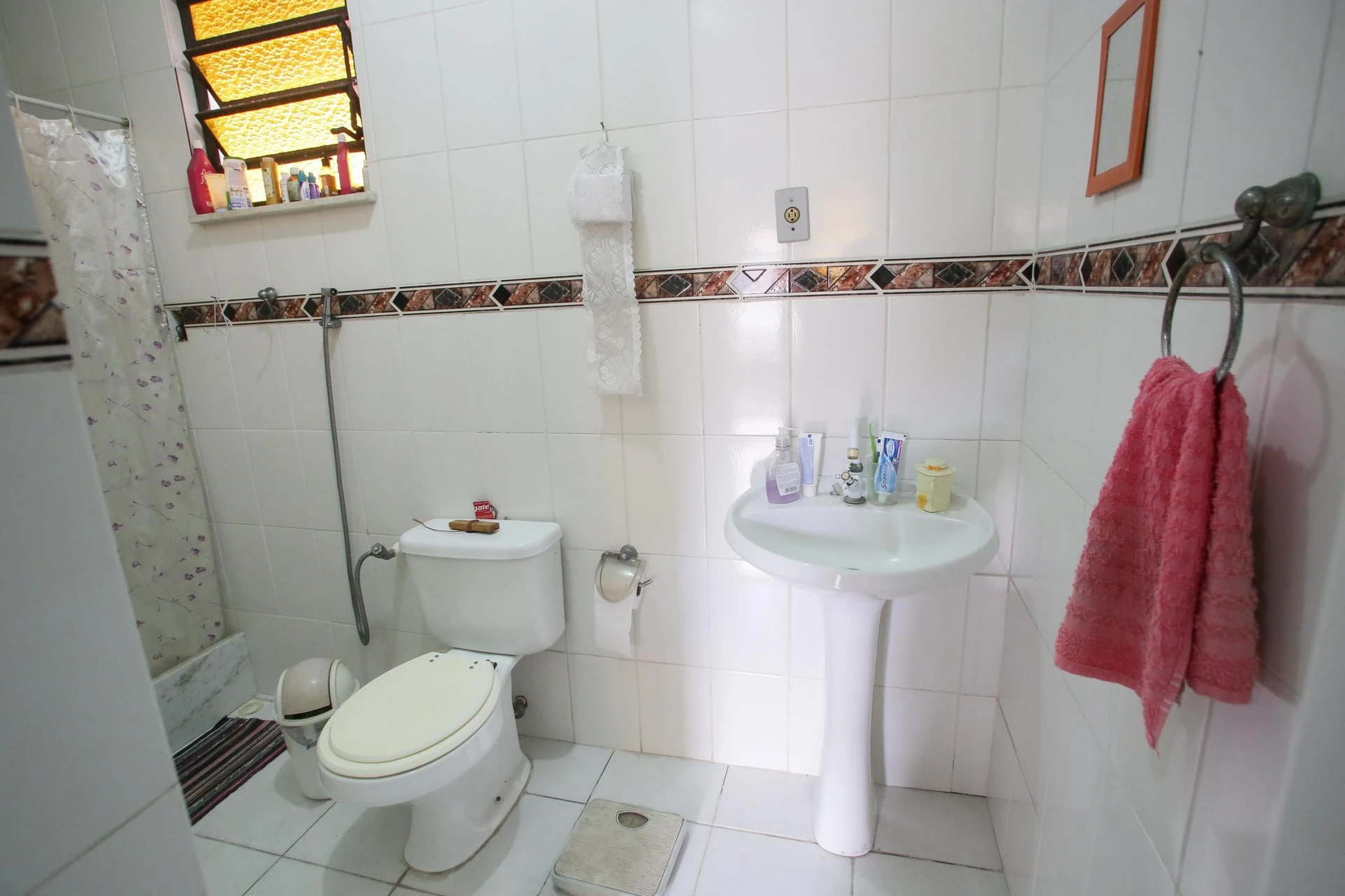 Casa mobiliada com 2 suítes e 3 banheiros e 1 vaga — photo 45
