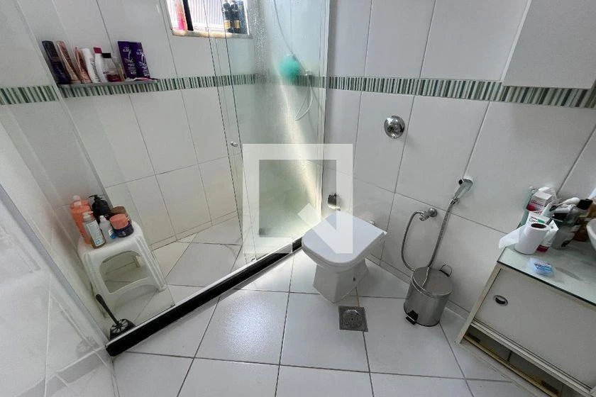Furnished apartment, 131 m², with a glass-enclosed balcony — photo 34