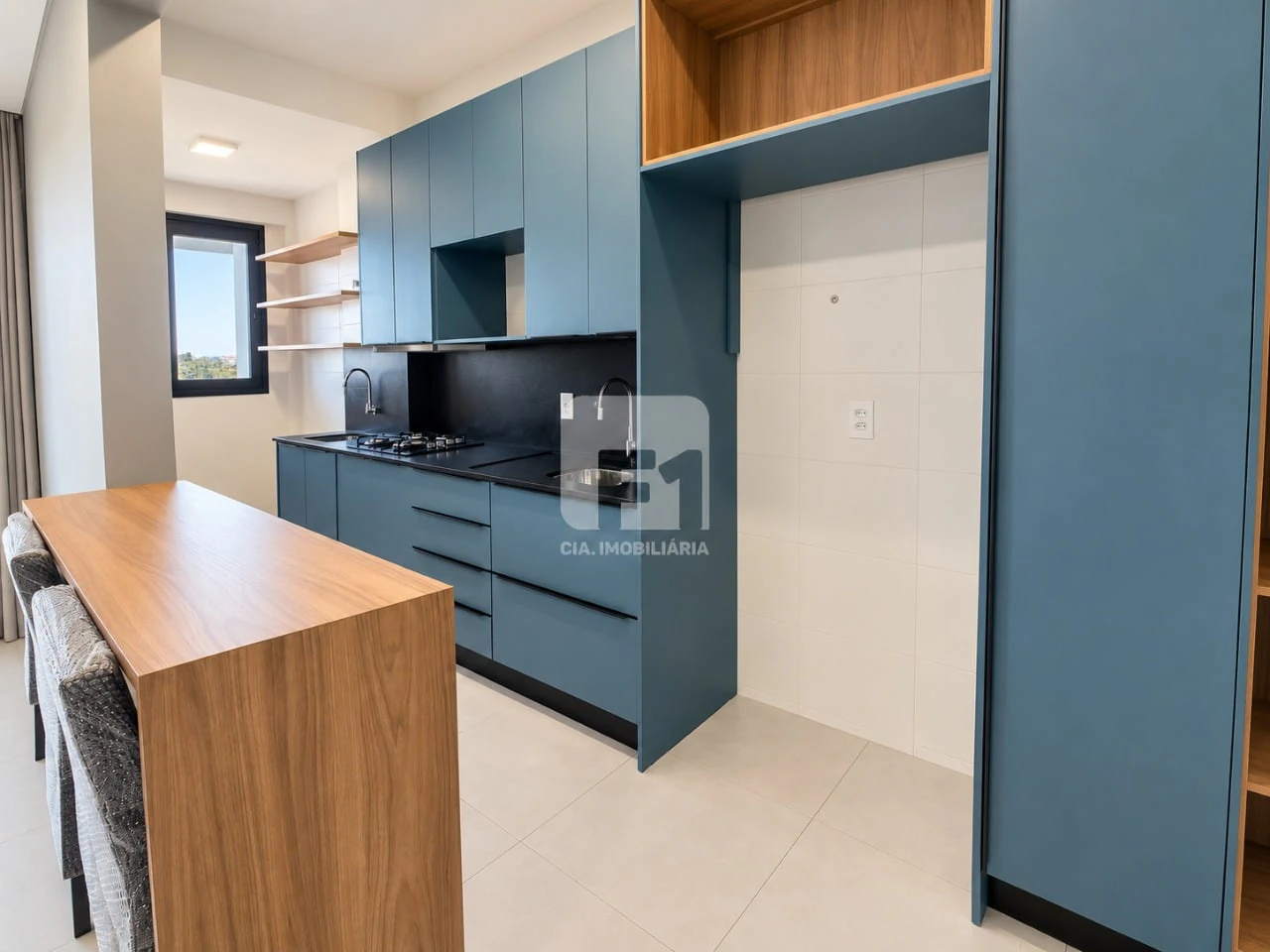 Furnished apartment, 52 m², with a water view — photo 13