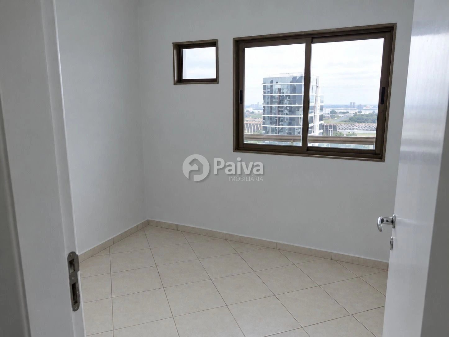 3-bedroom apartment in a building with a sauna — photo 3