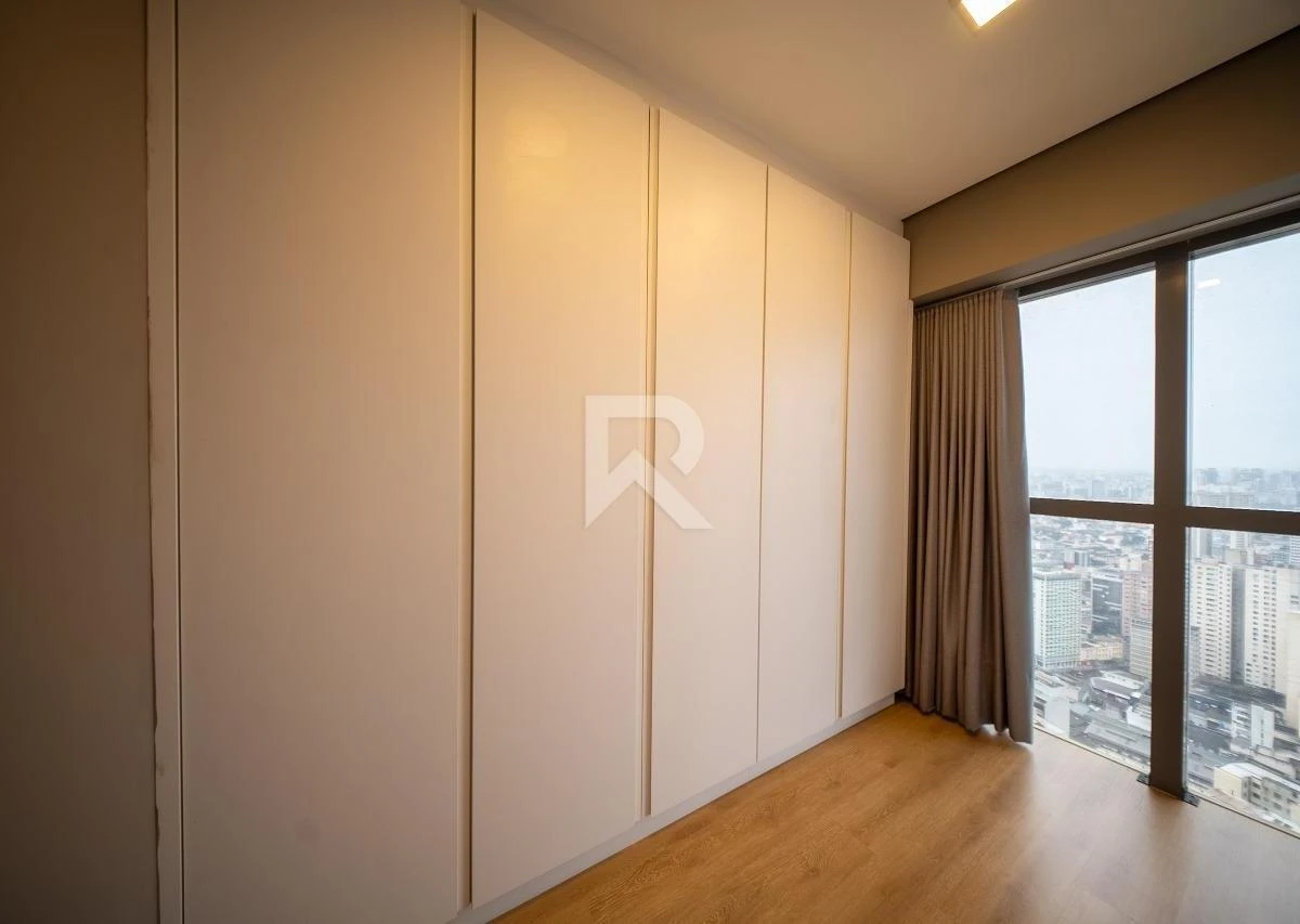 Floor-to-ceiling windows in a 2-bedroom apartment, 109 m² — photo 23