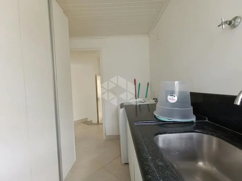 Furnished house, 222 m², with a bathtub — photo 21