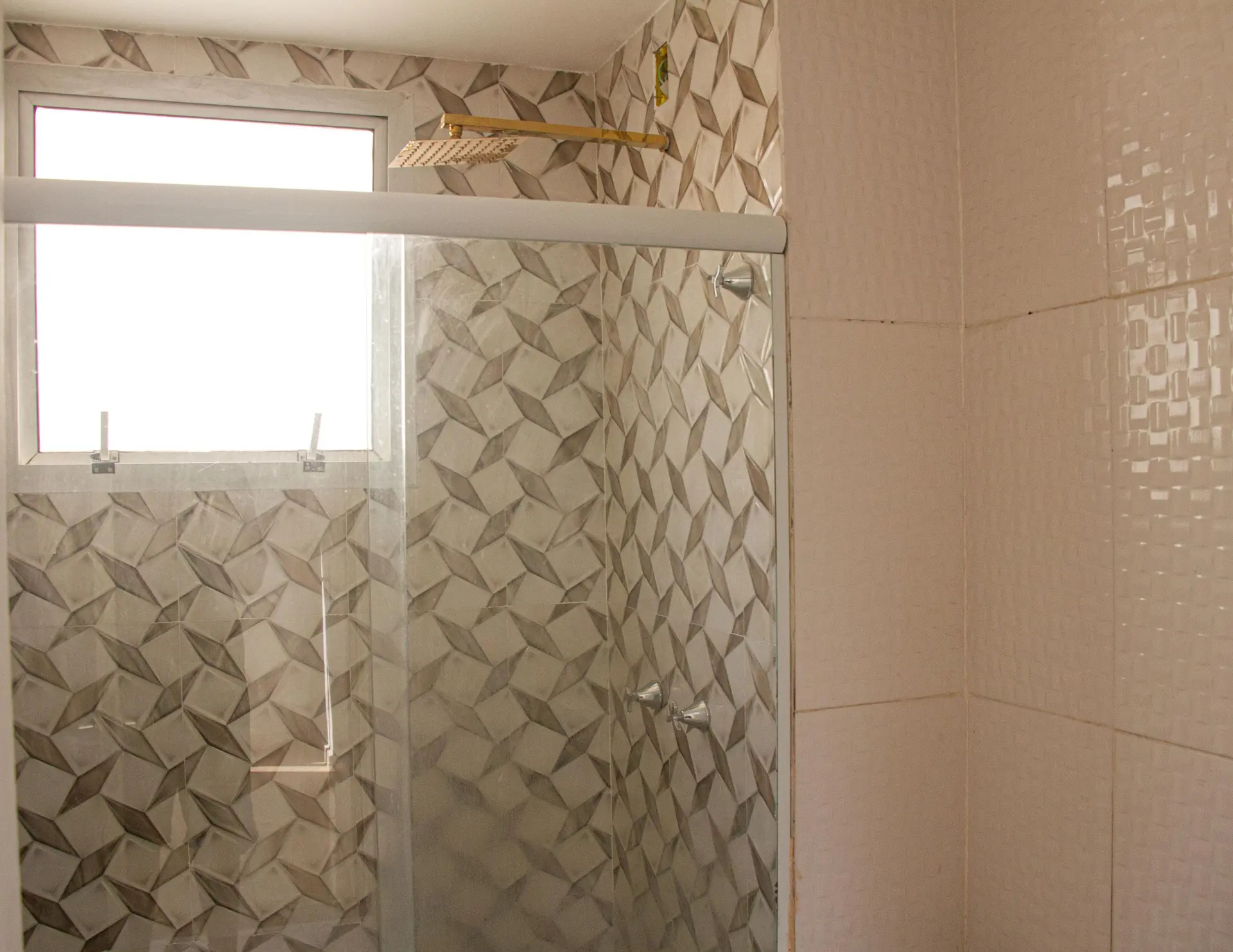 Unfurnished 2-bedroom apartment with pet-friendly policy — photo 15
