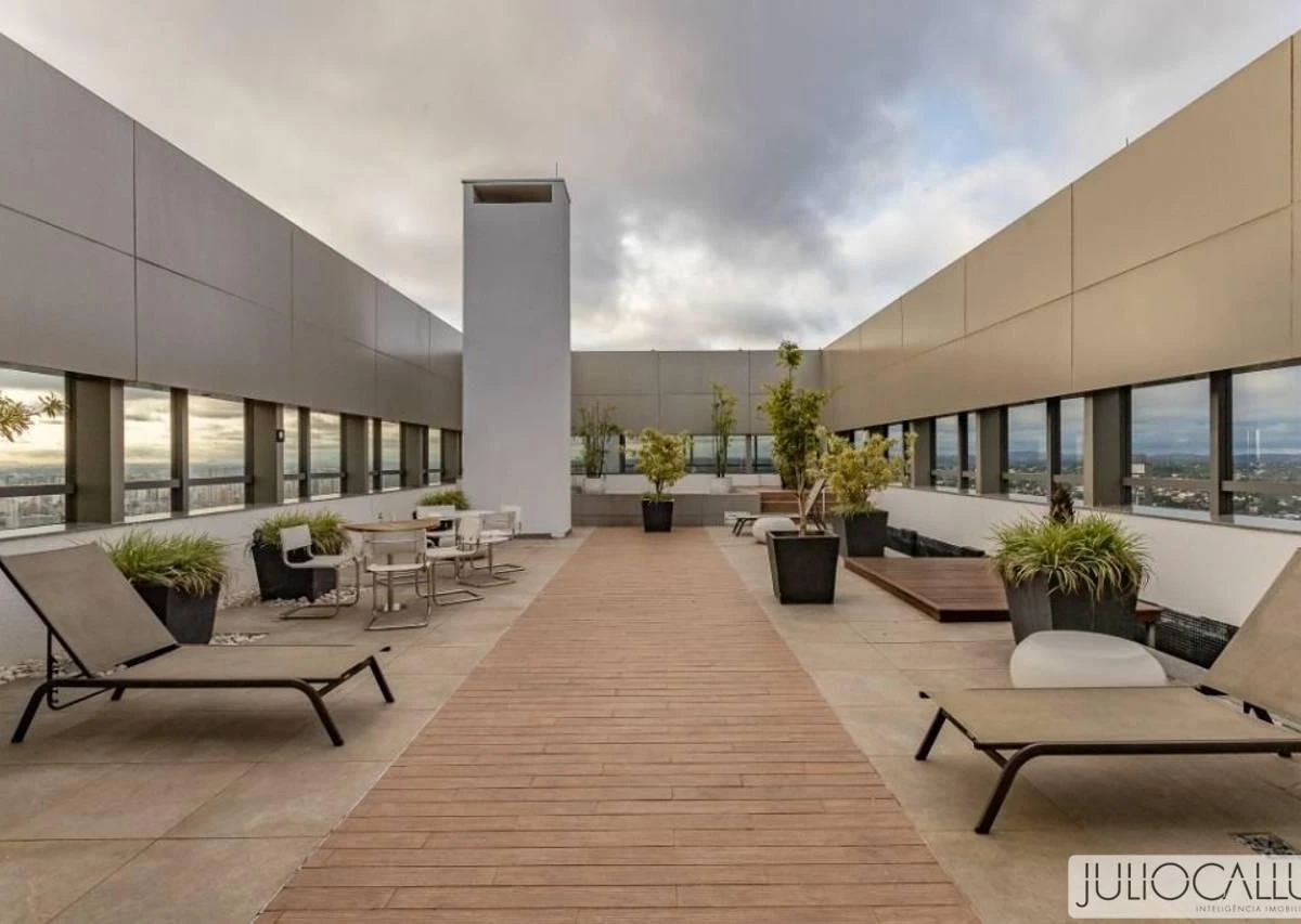 78 m² apartment with floor-to-ceiling windows and a bathtub — photo 28