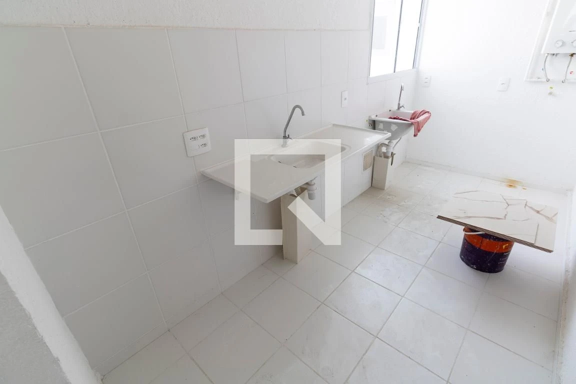 Apartamento com 2 quartos e área de serviço com tanque — photo 37