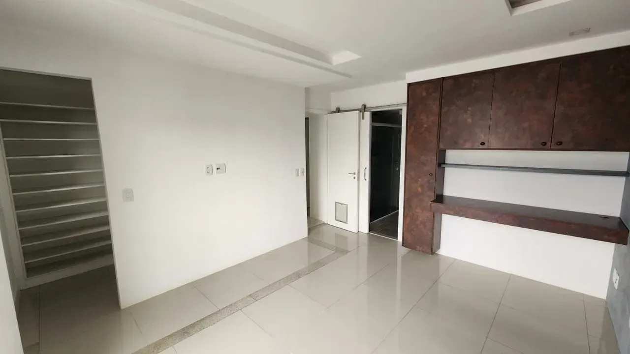 Apartment, 147 m², with a walk-in closet — photo 11