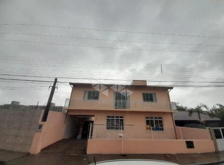 5-bedroom house with 3 parking spots and 360 m² — photo 7