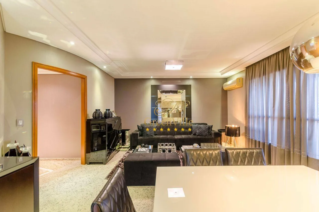 Apartment with private garden and 3 bedrooms — photo 11