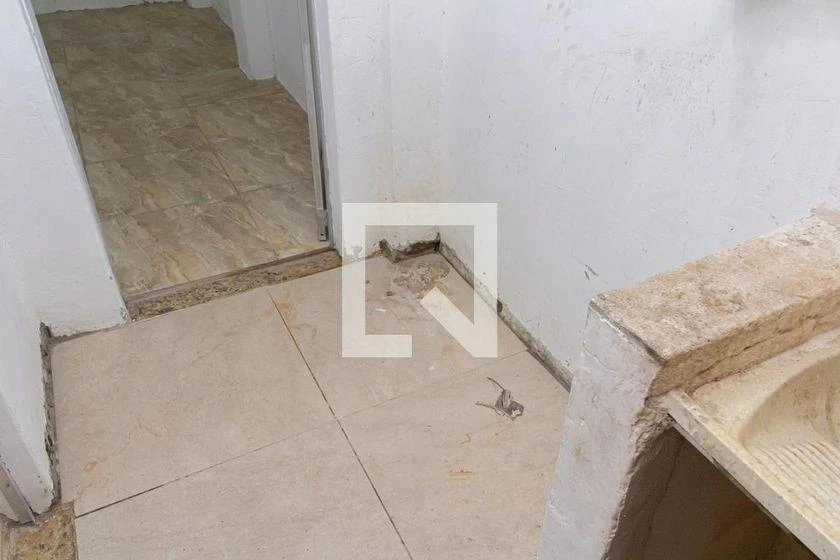 Estudio sin amueblar de 30 m² con 1 baño — photo 33
