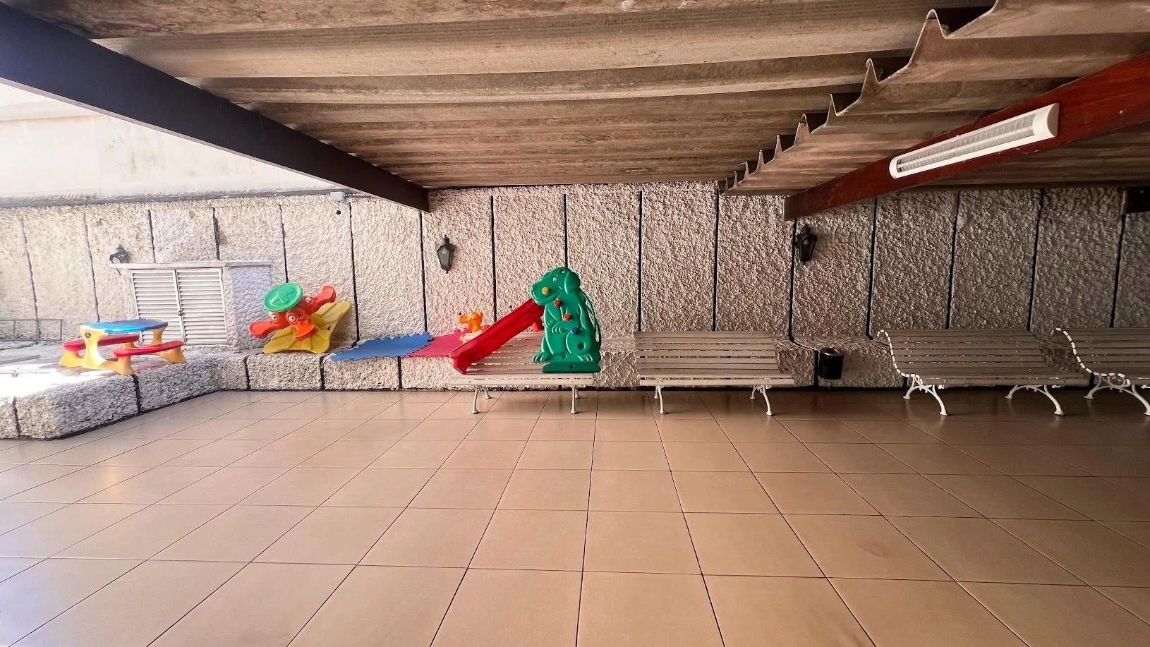 Apartamento en alquiler con 3 dormitorios y 1 plaza — photo 37