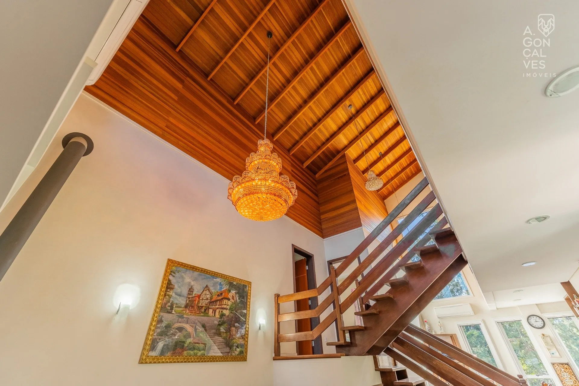 House with 4 bedrooms, 4 bathrooms and air conditioning — photo 12